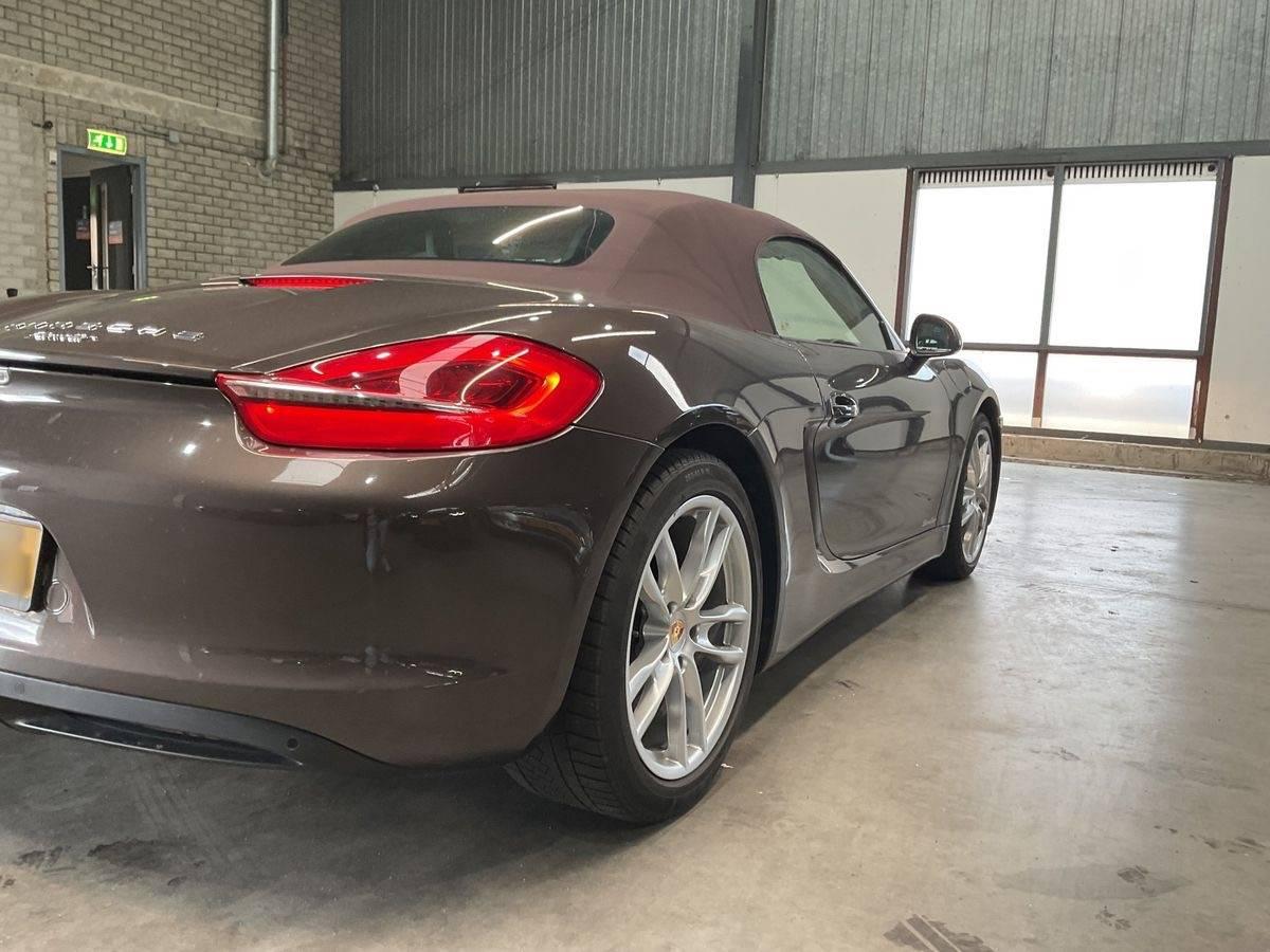 PORSCHE BOXSTER