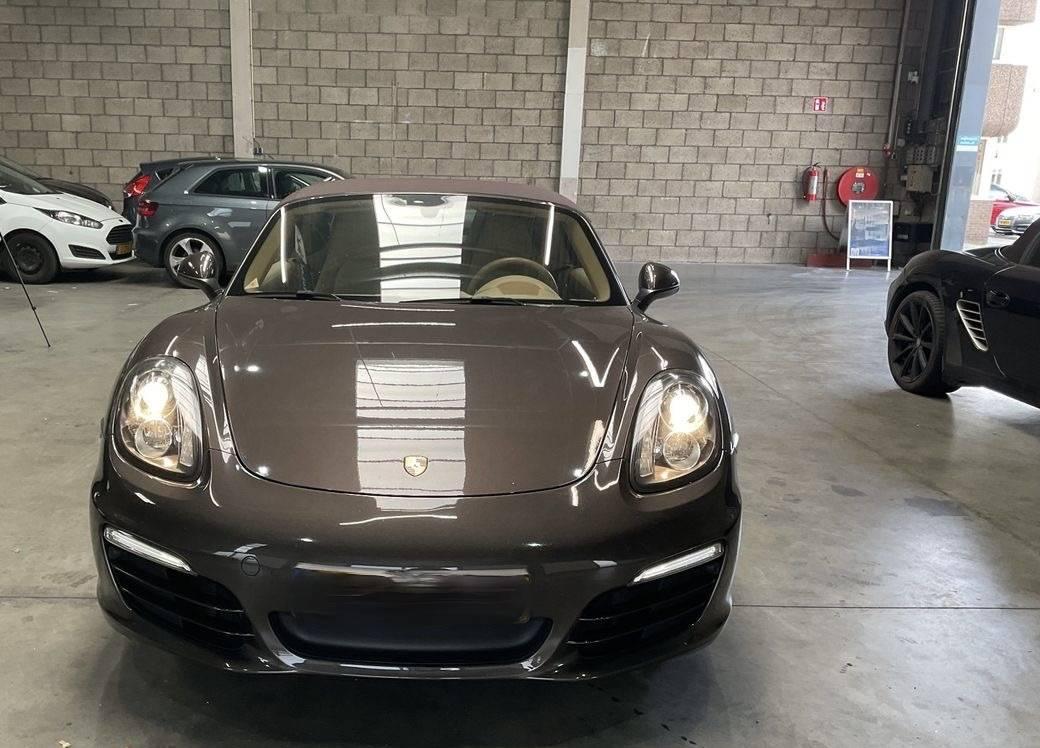 PORSCHE BOXSTER